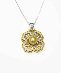 Vintage Medallion Italian Silver Necklace